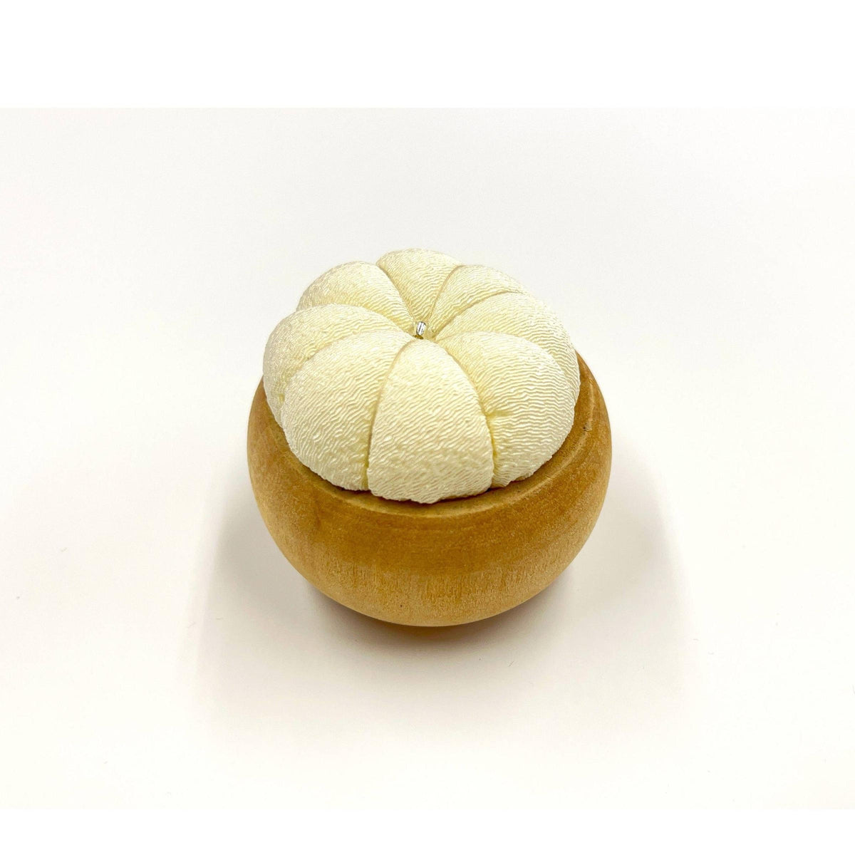 hiro-Simple Chirimen Pincushion-sewing notion-White-gather here online
