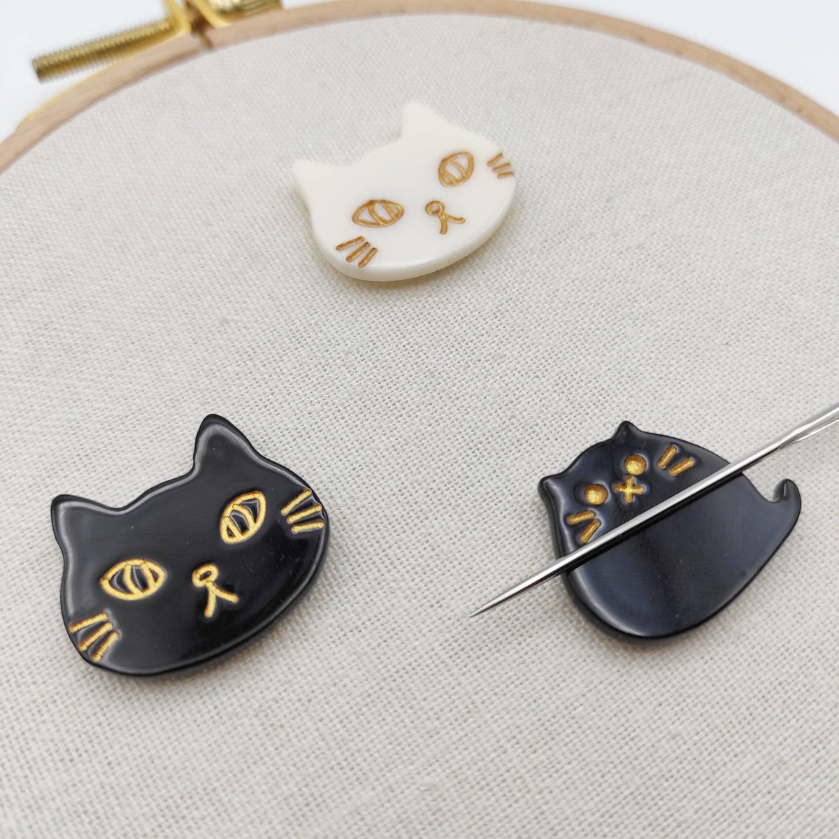 SCwholeworks-Cat Magnetic Needle Minder - Black-embroidery notion-gather here online