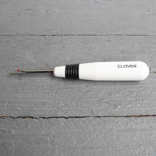 Clover - White Plastic Seam Ripper - Default - gatherhereonline.sbs