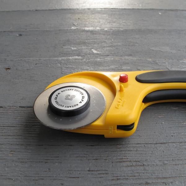 Olfa - Ergonomic Rotary Cutter - 60mm - Default - gatherhereonline.sbs