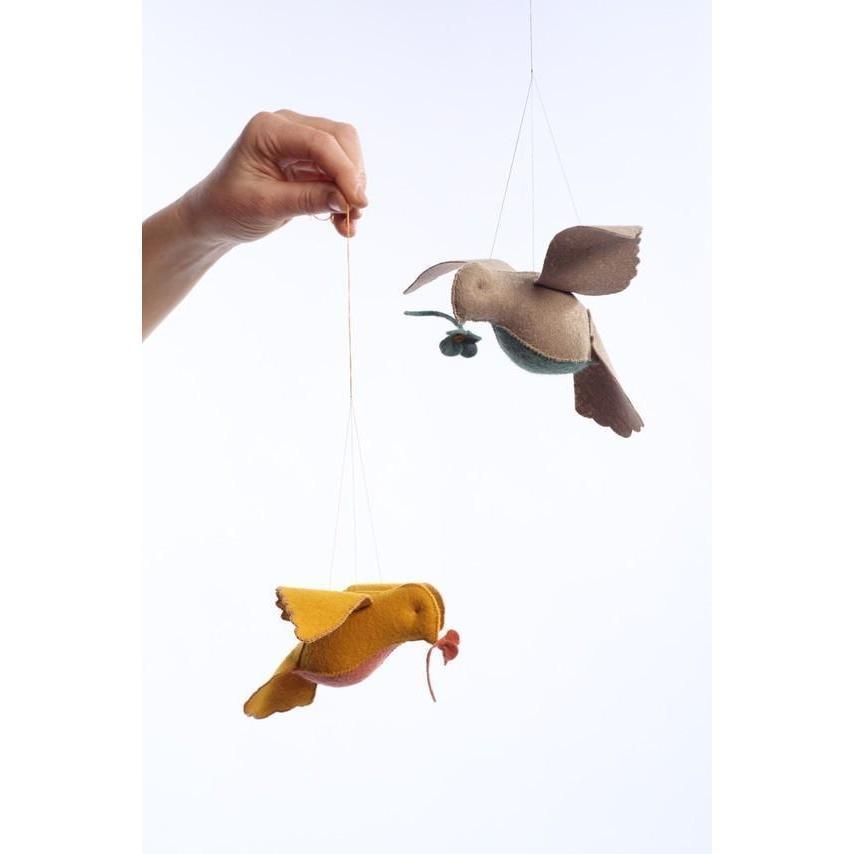 Threadfollower - Yellow & Pink Bird in Flight Hand Stitching Kit - Default - gatherhereonline.sbs