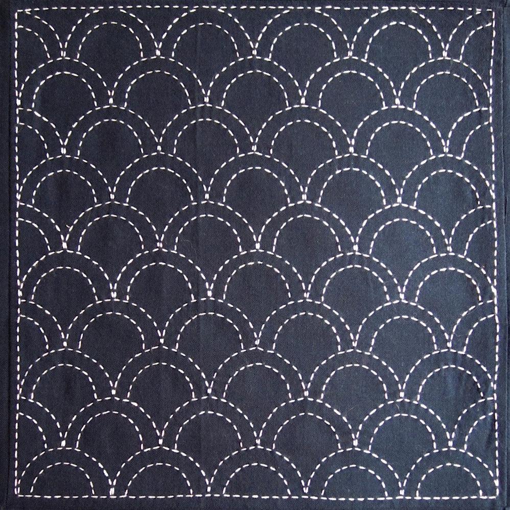 Olympus-Sashiko Sampler, No. 207 - Seikaiha Navy-embroidery pattern-gather here online