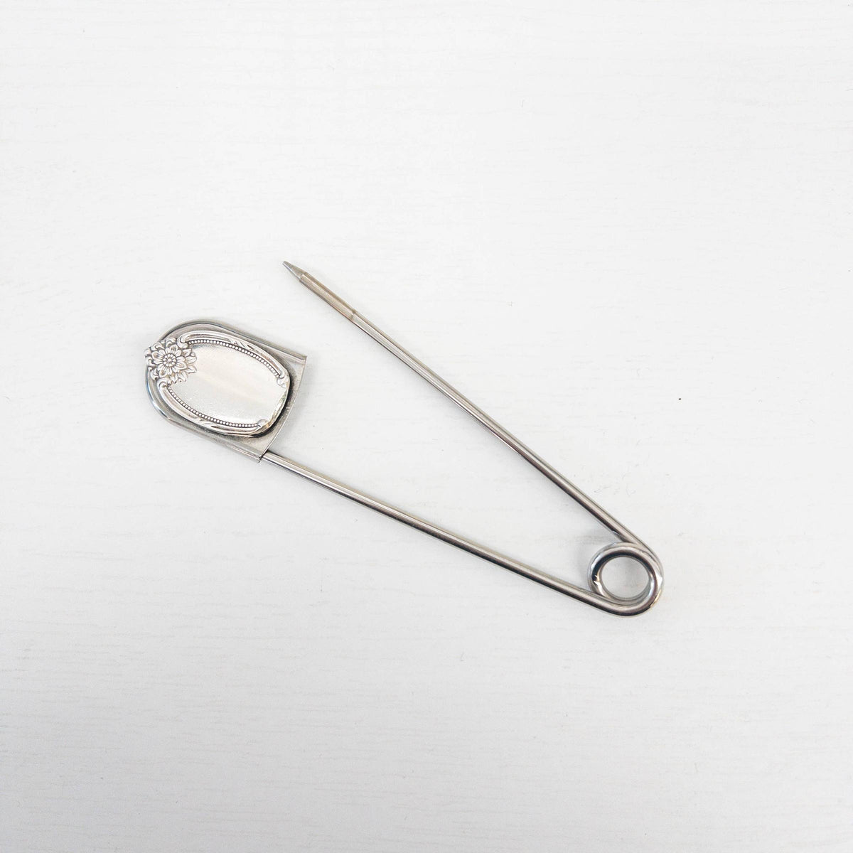 Giant Safety Pin Keychain