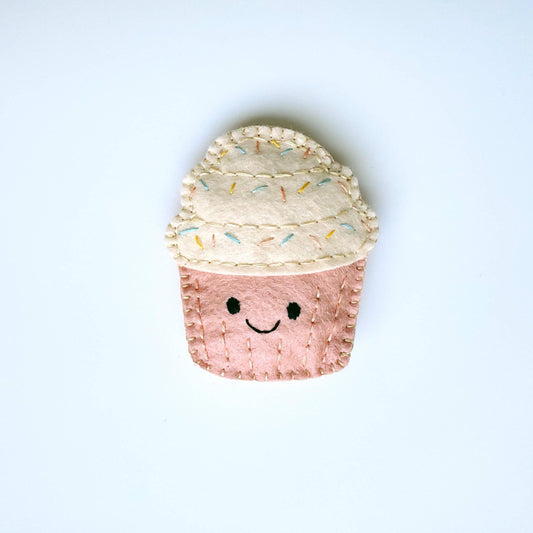 Shawna Smyth Studio-Cupcake DIY Felt Kit-sewing kit-gather here online