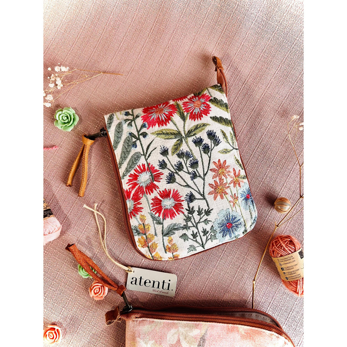 Atenti-Wildflower Circular Case-craft organizer-gather here online