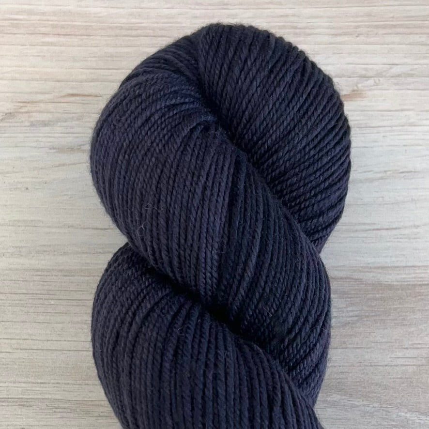 Fiber MacGyver-Shaniko Sport-yarn-Midnight-gather here online