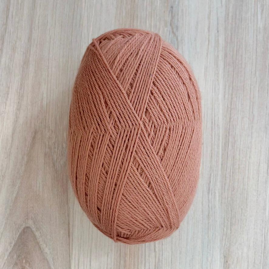 Retrosaria Rosa Pomar-Mondim-yarn-A583 Pale Blush-gather here online
