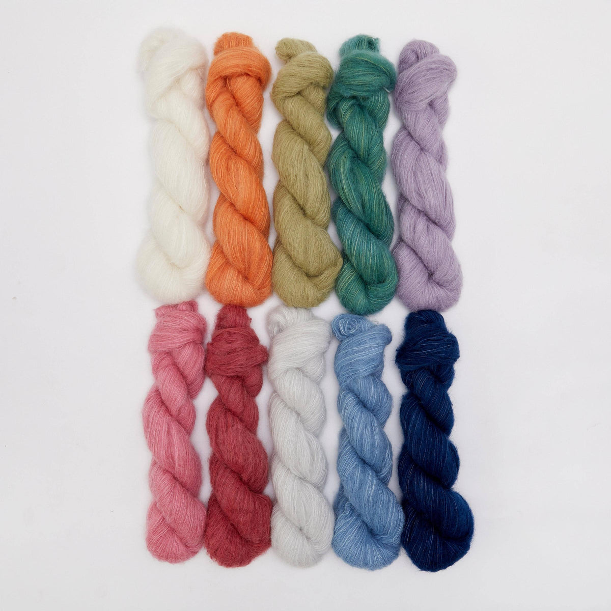 KINUA-The Fuzzy-yarn-gather here online