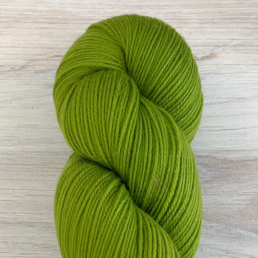 Fiber MacGyver-Shaniko Fingering-yarn-Oscar-gather here online