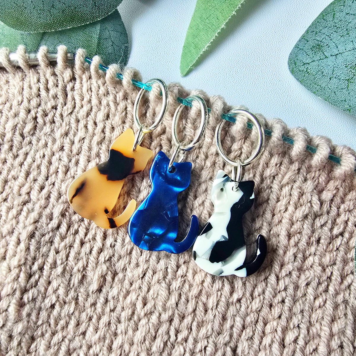 Knit and Purr-Amber Cat Stitch Markers-knitting notion-Closed Ring-gather here online