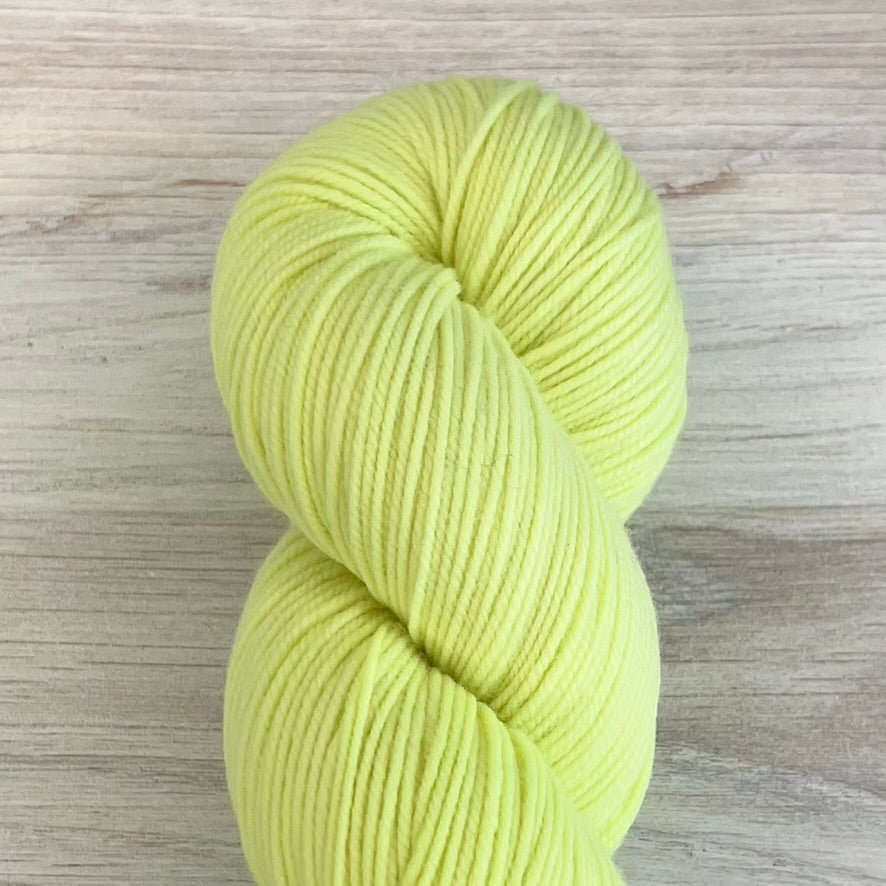 Fiber MacGyver-Shaniko Sport-yarn-Lemon-gather here online