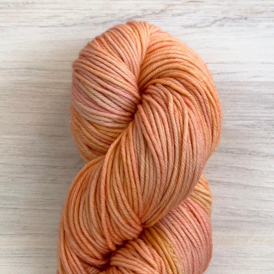Malabrigo-Rios-yarn-695 Peachy-gather here online