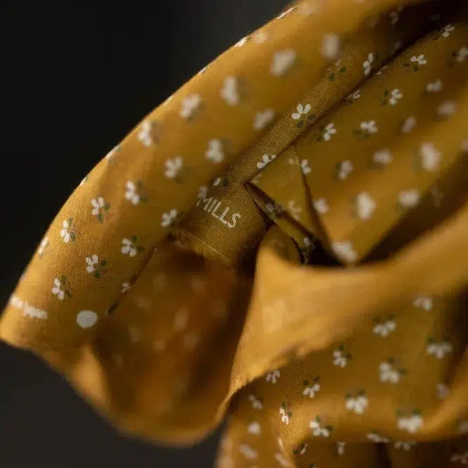 Merchant & Mills-Piccolino Tartlet Cotton/Linen-fabric-gather here online