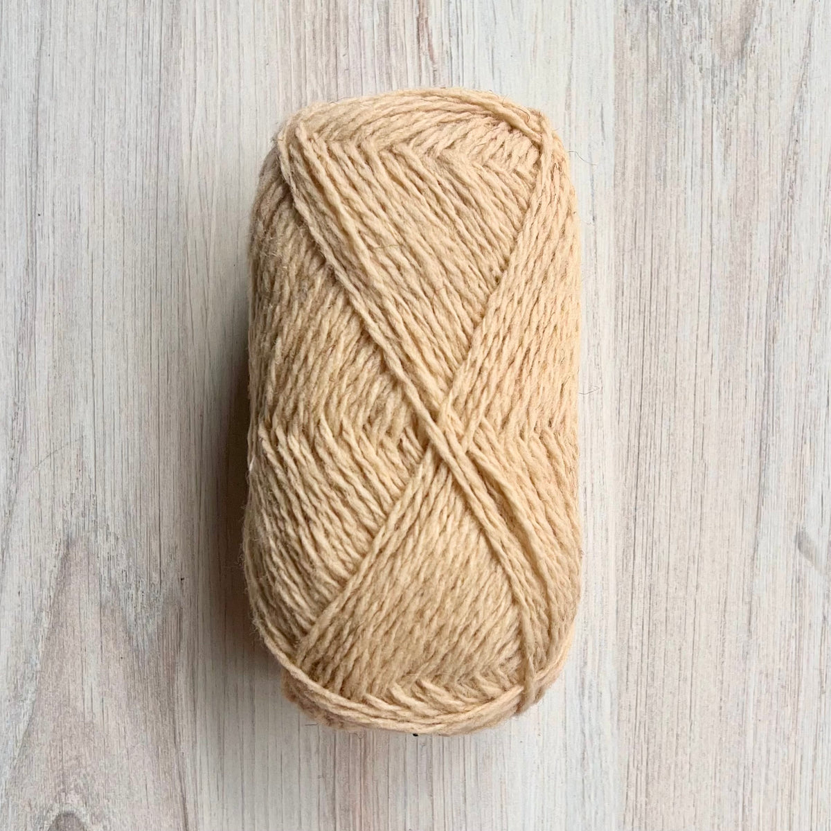 Retrosaria Rosa Pomar-Brusca-yarn-A576 Straw-gather here online
