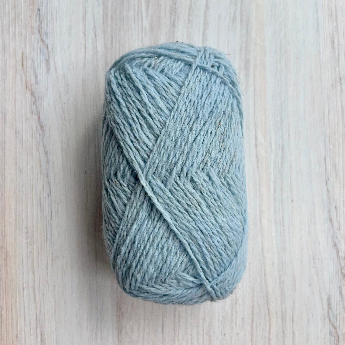 Retrosaria Rosa Pomar-Brusca-yarn-A569 Sky Blue-gather here online
