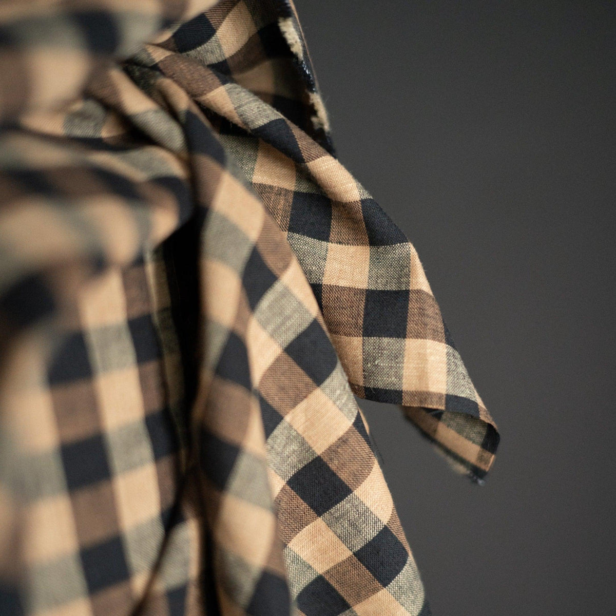 Merchant & Mills-Irish Coffee Cotton/Linen-fabric-gather here online