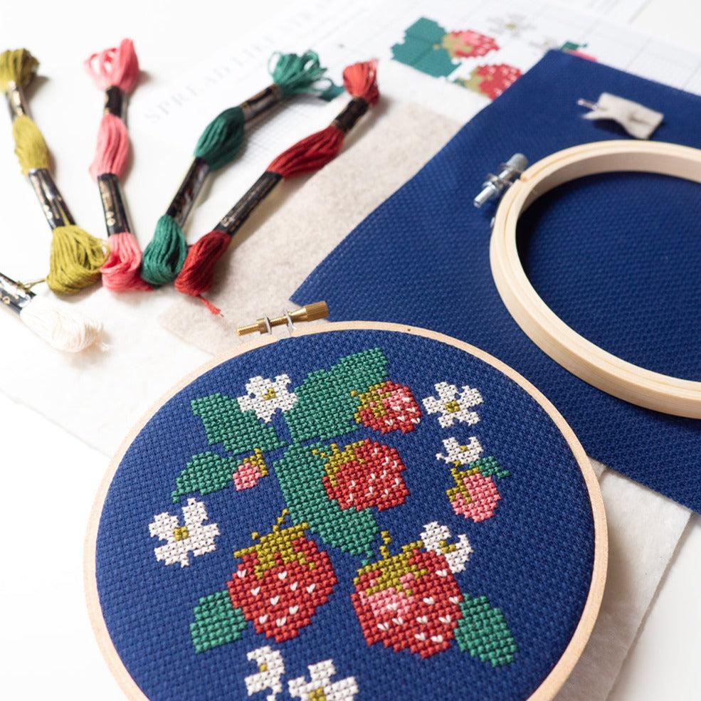 Junebug and Darlin-Spread Like Strawberries, 5" Cross Stitch Kit-xstitch kit-gather here online