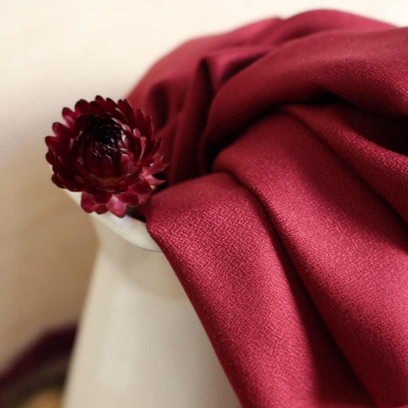 Atelier Brunette-Crepe Viscose-fabric-Amarante-gather here online