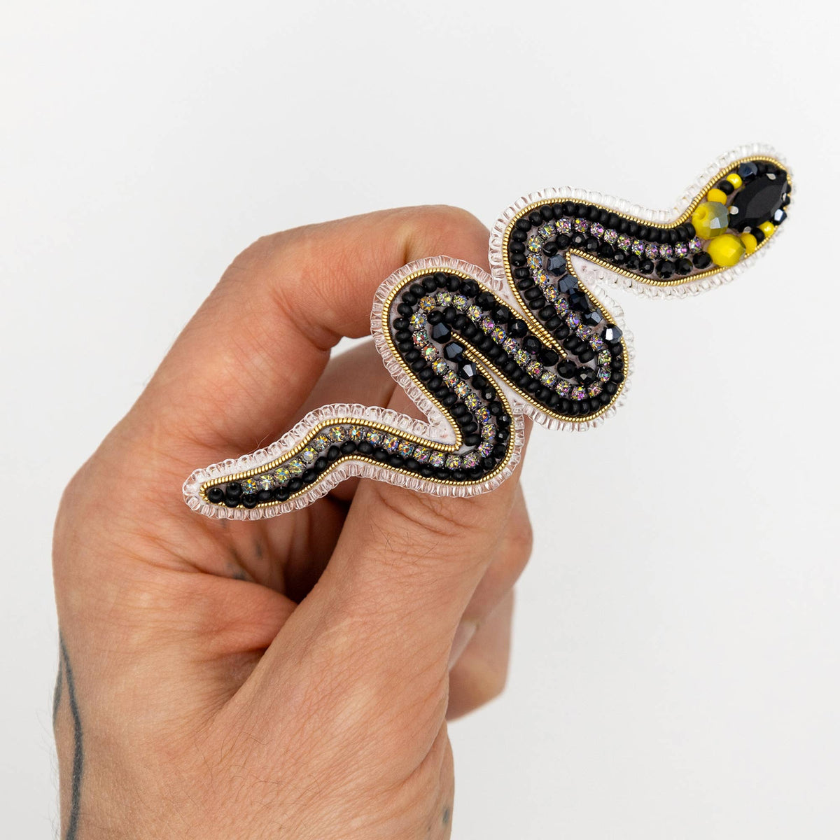 CraftShopOnline-Bead Embroidery Kit: Grass Snake Brooch DIY Craft Set-craft kit-gather here online