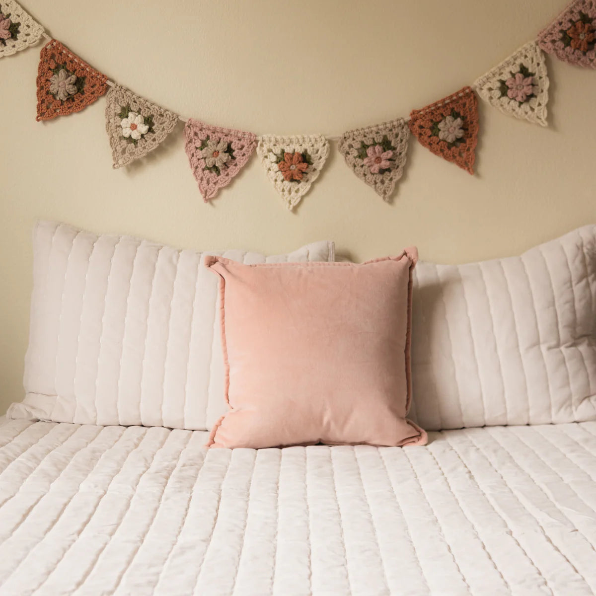 gather here classes-Crochet Bunting-class-Default-gather here online