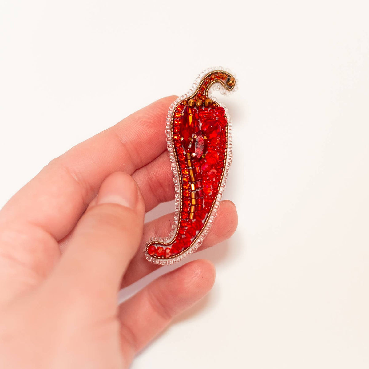 CraftShopOnline-Bead Embroidery Brooch Kit: Chili Pepper DIY Craft-craft kit-gather here online