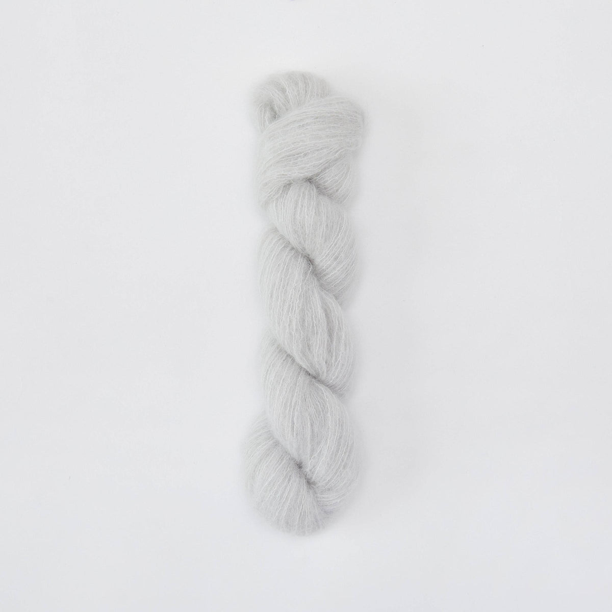 KINUA-The Fuzzy-yarn-108 Silver-gather here online