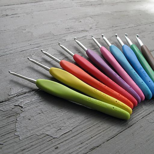 Clover - Amour Crochet Hooks - #I/5.5mm - gatherhereonline.sbs