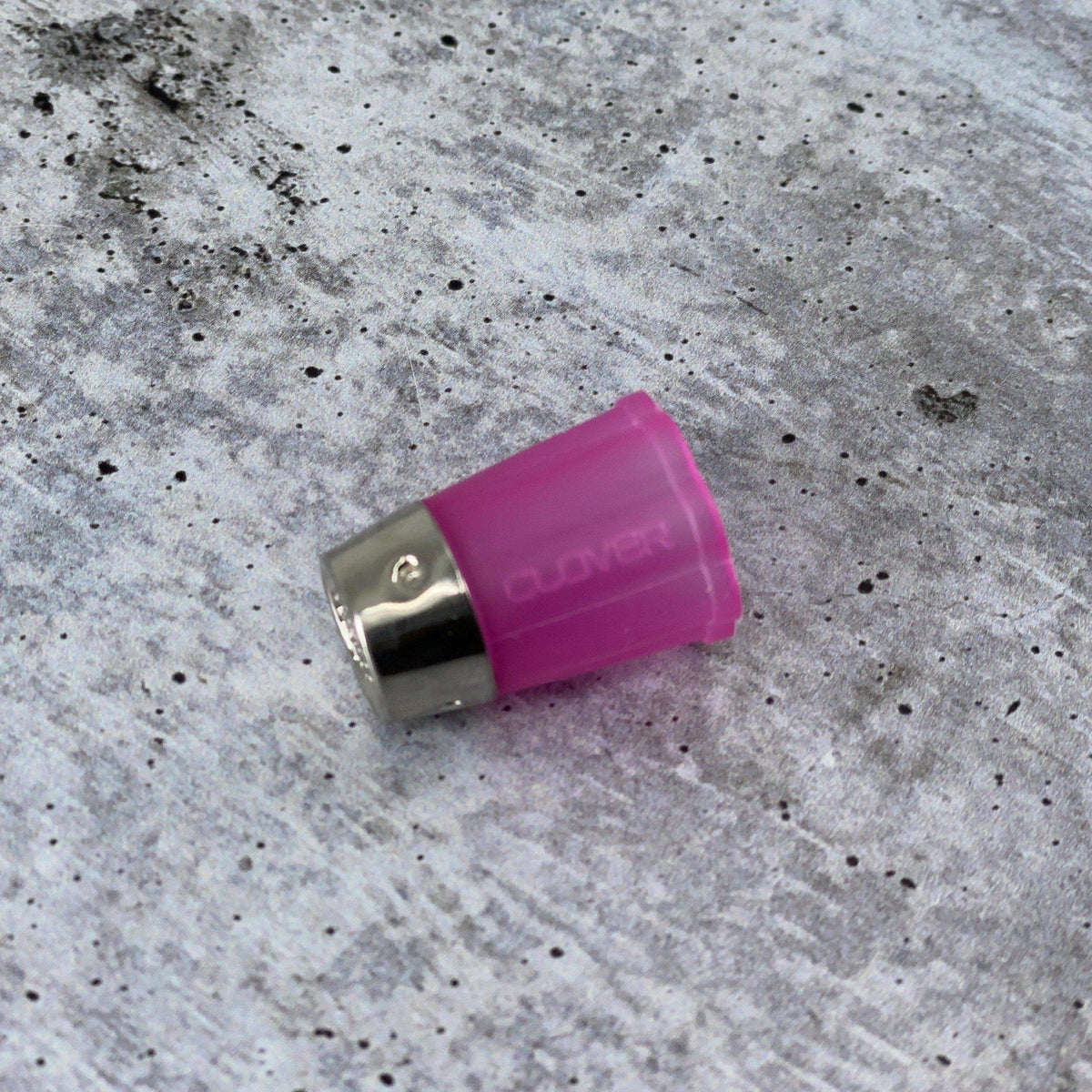 Clover-Protect & Grip Thimble, Medium-sewing notion-gather here online