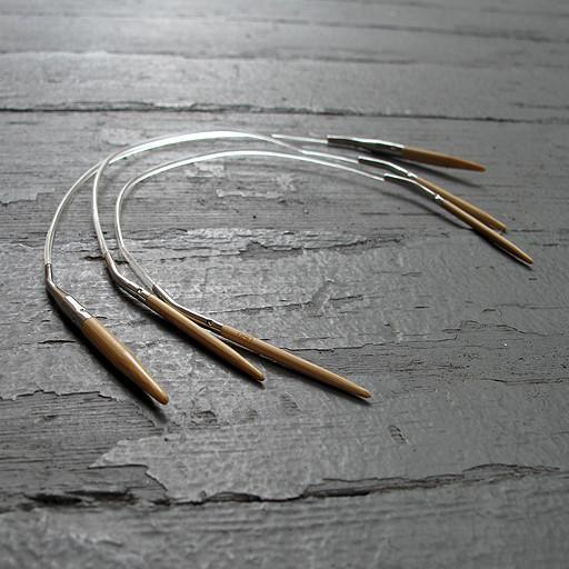 Clover - Takumi 9" Circular Bamboo Knitting Needles - US6 / 4mm - gatherhereonline.sbs