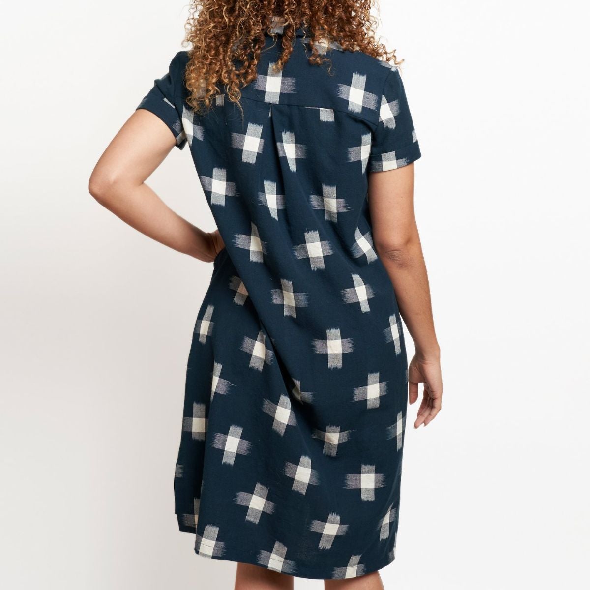 Grainline Studio-Augusta Shirt and Dress-sewing pattern-gather here online