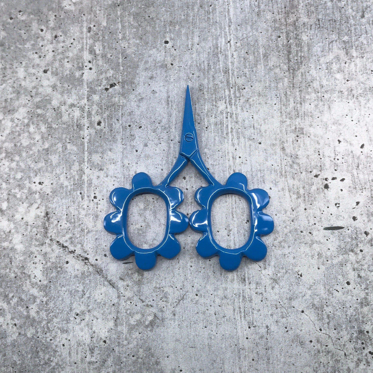 Kelmscott Designs-Flower Power Scissors-notion-Blue-gather here online