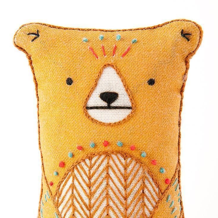 Kiriki Press - Bear DIY Embroidery Kit - Default - gatherhereonline.sbs