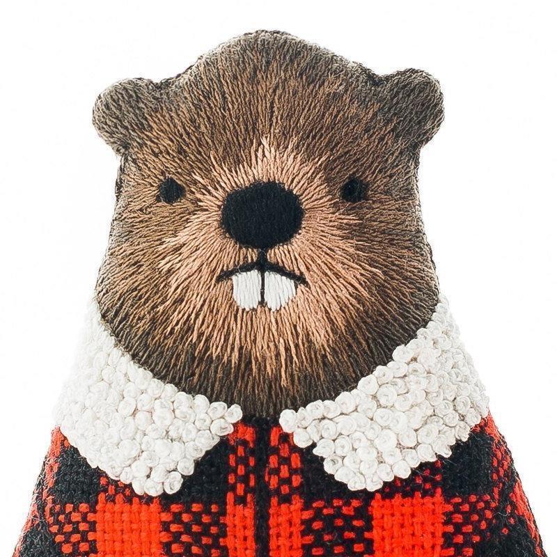 Kiriki Press - Beaver DIY Embroidery Kit - Default - gatherhereonline.sbs