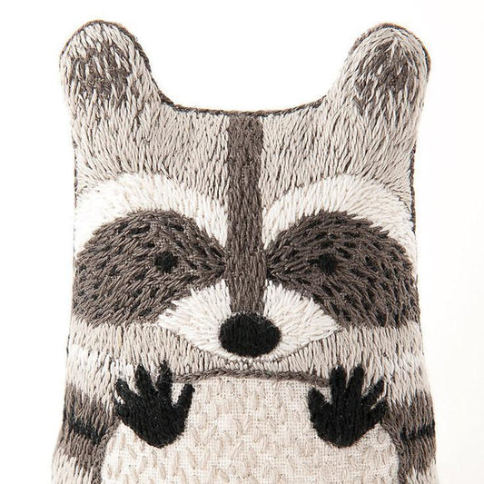 Kiriki Press - Raccoon DIY Embroidery Kit - Default - gatherhereonline.sbs