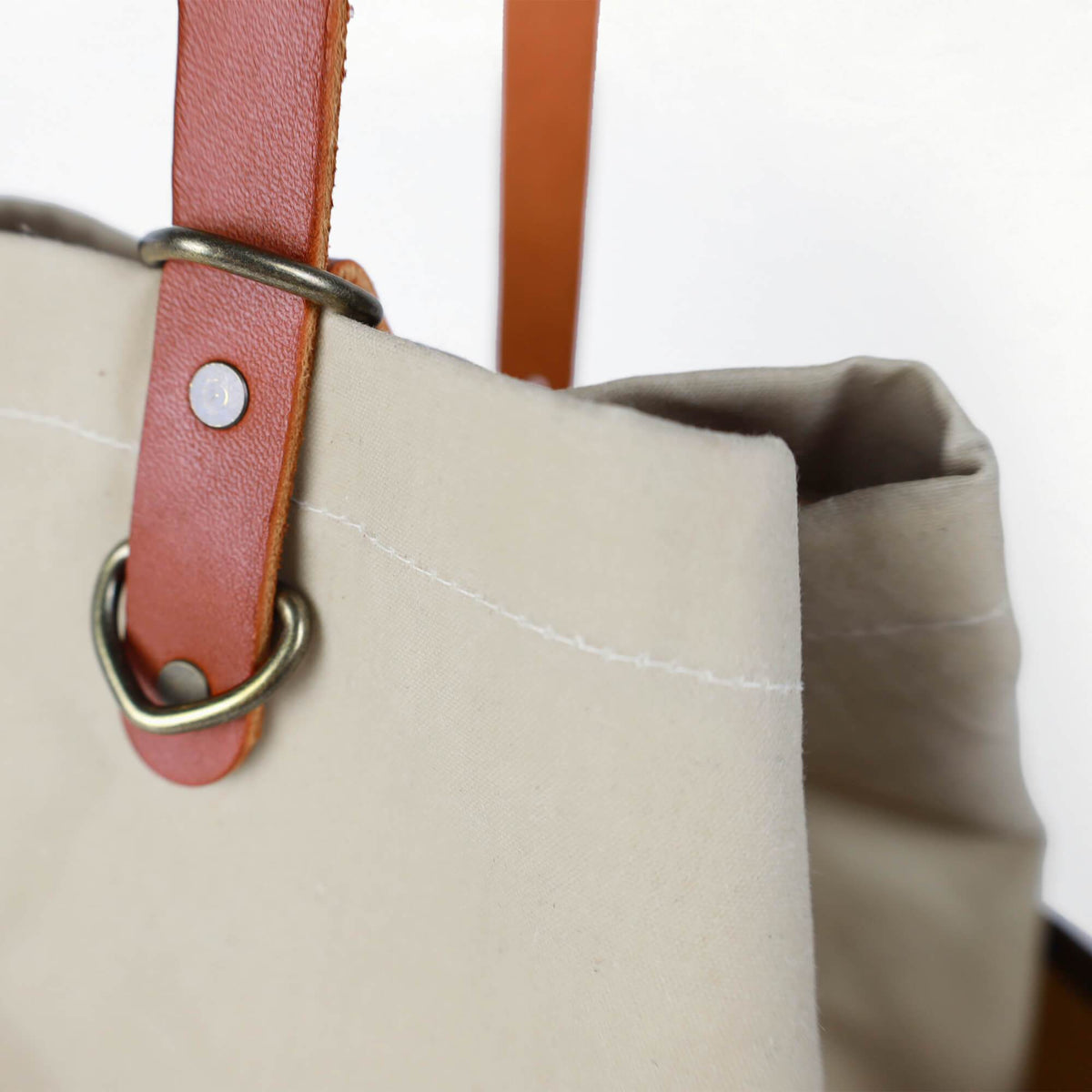 Klum House Workshop-Naito Bucket Bag Leather + Hardware Kit - Chestnut Leather-sewing kit-gather here online