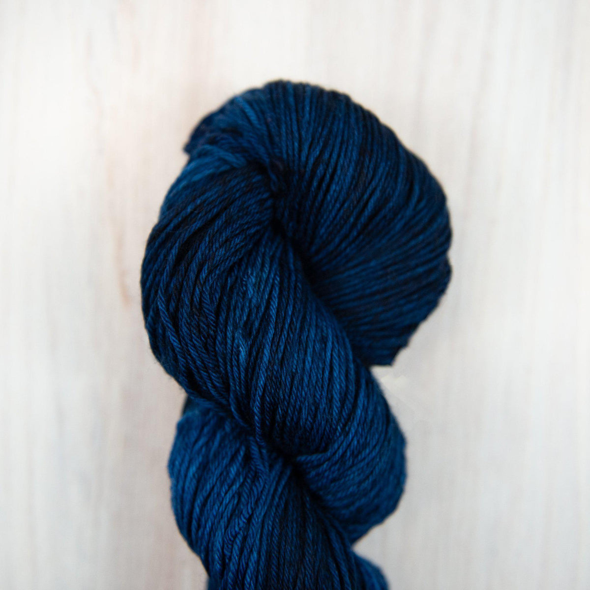 Malabrigo - Arroyo - 150 Azul Profundo - gatherhereonline.sbs