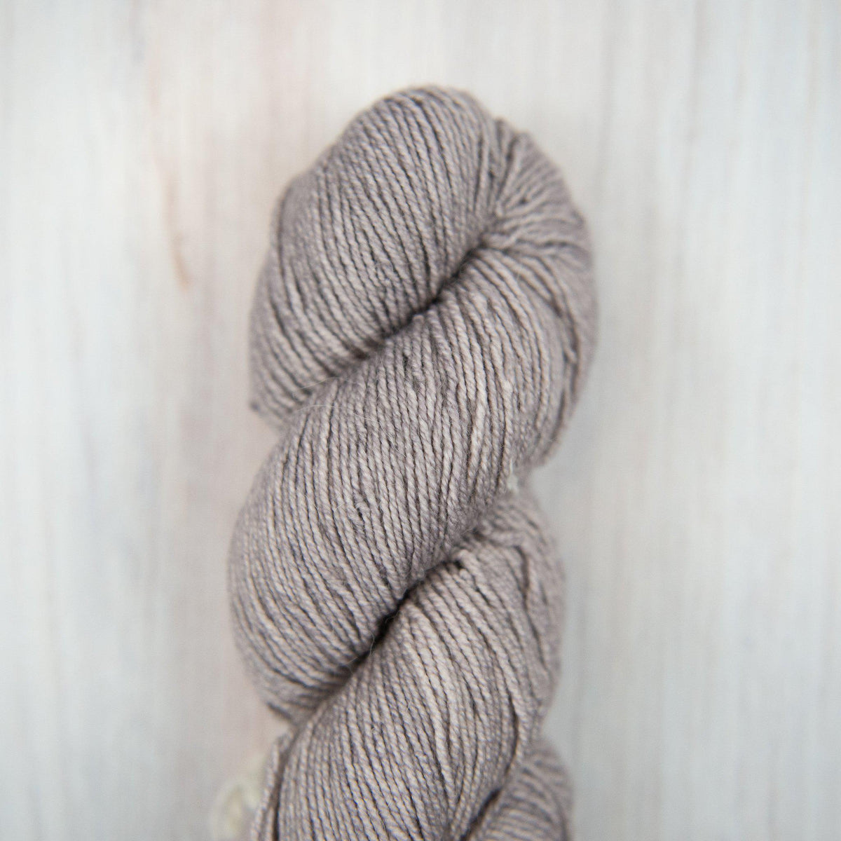 Malabrigo - Dos Tierras - 036 Pearl - gatherhereonline.sbs