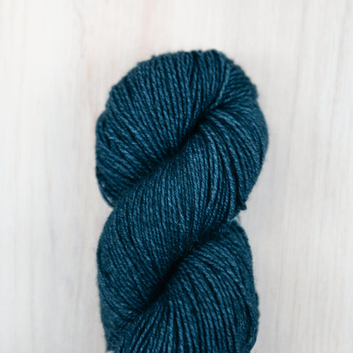 Malabrigo - Dos Tierras - 412 Teal Feather - gatherhereonline.sbs