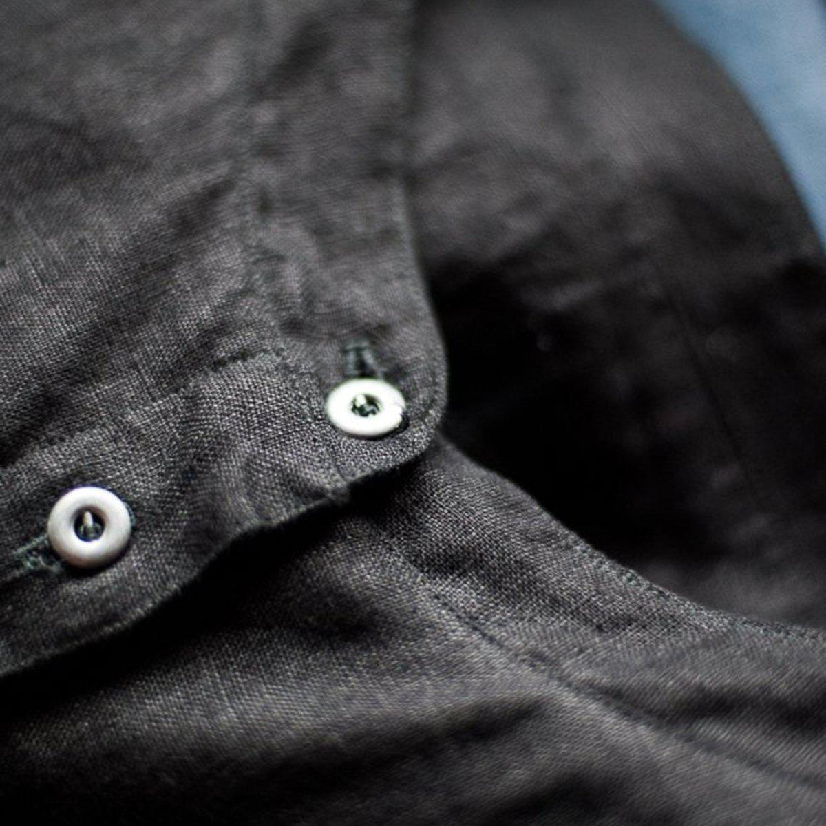 Merchant & Mills-185 Linen Core, Sweeps Scrim Black-fabric-gather here online