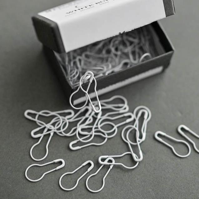 Merchant & Mills - White Bulb Pins - - gatherhereonline.sbs