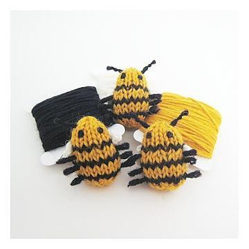 MochiMochi Land - Tiny Bee Kit - Default - gatherhereonline.sbs