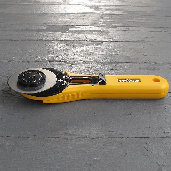 Olfa - Rotary Cutter - 60mm - Default - gatherhereonline.sbs